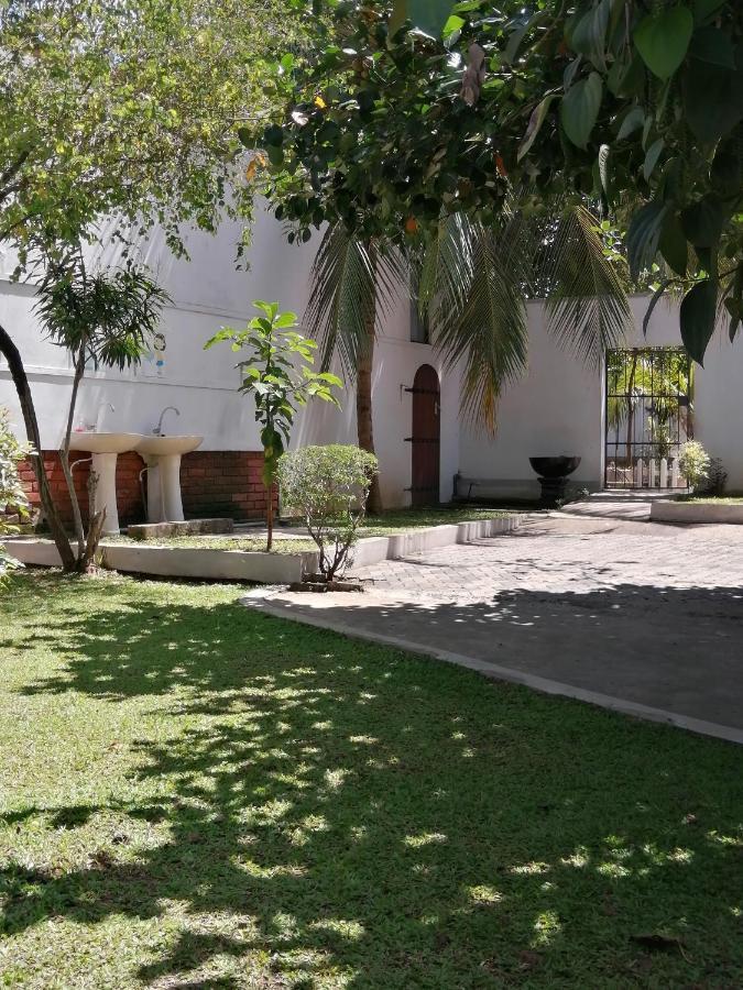Ibis Apartment Udawalawe Exterior photo